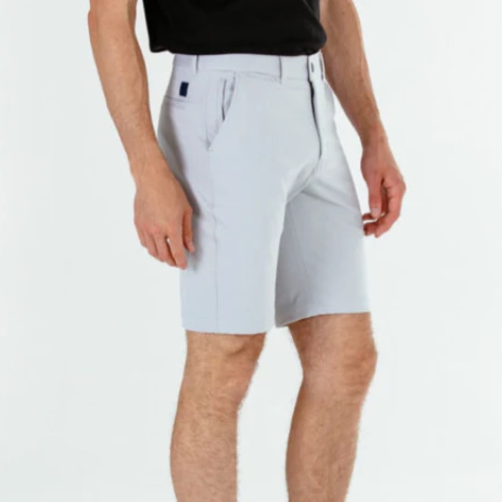 Halsey 44 breakwater sport golf Men's Stylish Light Gray Flat Front